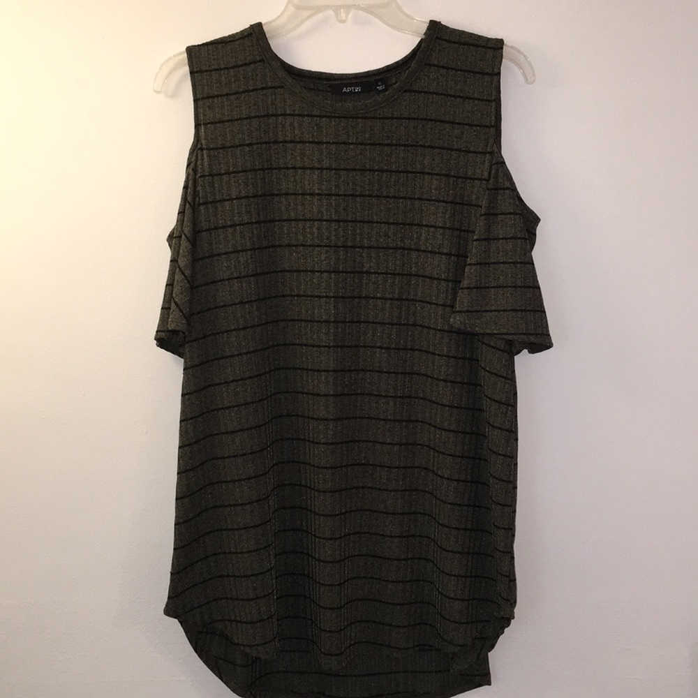 Shoulder Hole Shirt